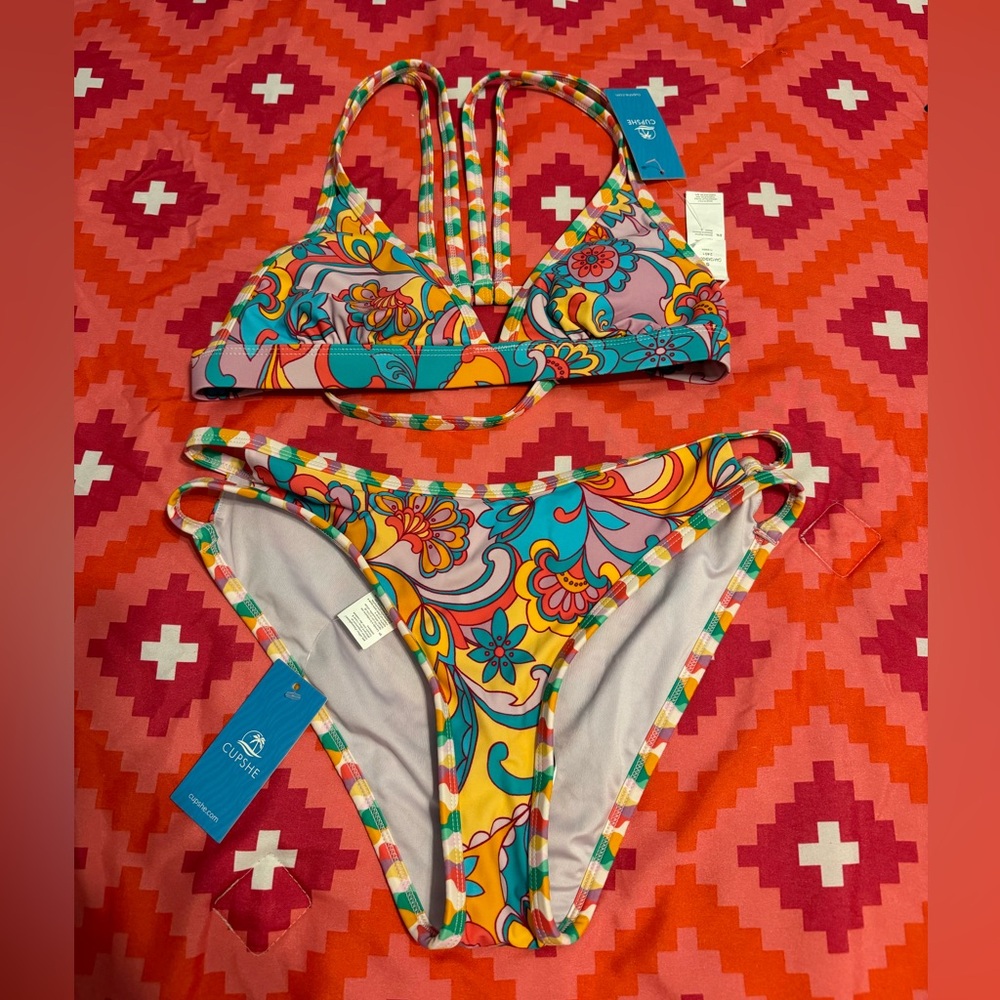 Cup she swim suit size Small